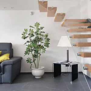 Apartment Archimedes Luxury With Terrace, Palermo